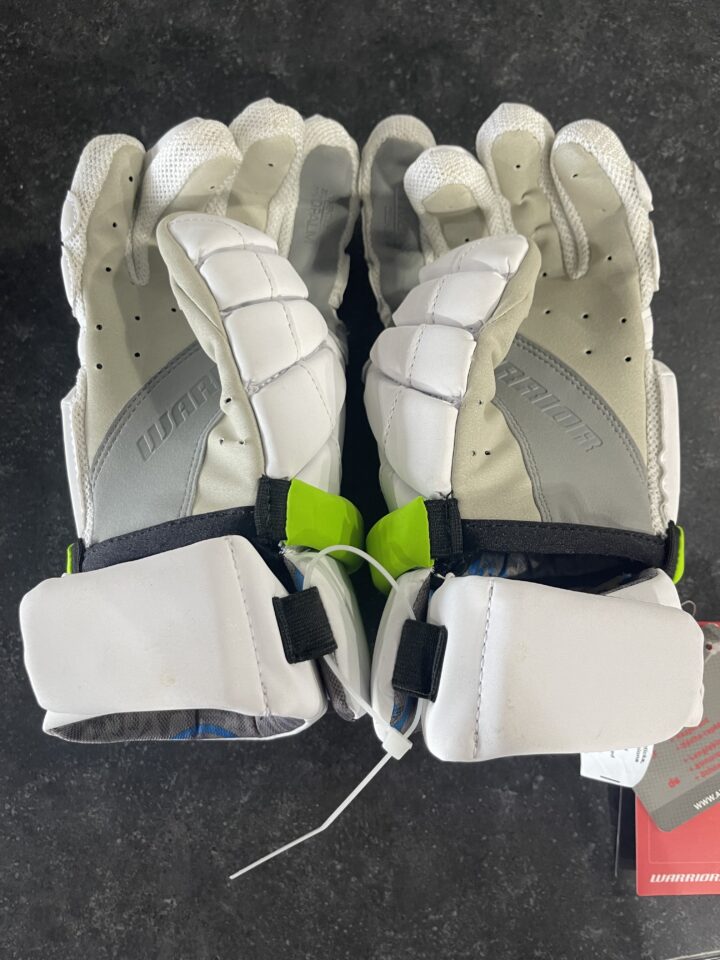 True Lacrosse Custom Warrior Evo Lacrosse Gloves (12 inch) - Image 3